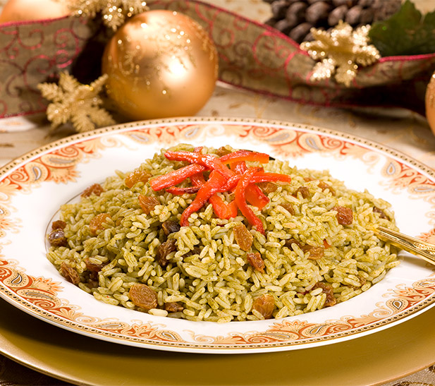 Arroz verde con pasas y pimientos