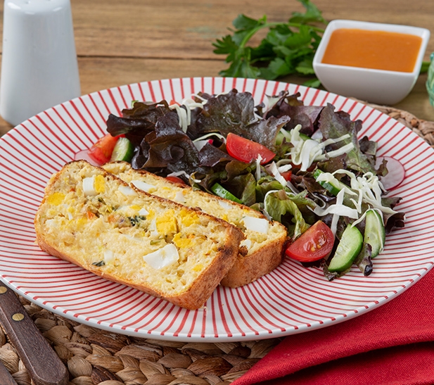 Pastel de choclo con queso y huevo