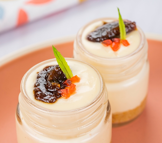 CHEESECAKE DE CEREZAS EN SALSA DE HIGO 