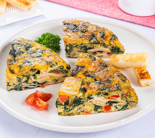 TORTILLA A LAS FINAS HIERBAS CON JAMÓN 