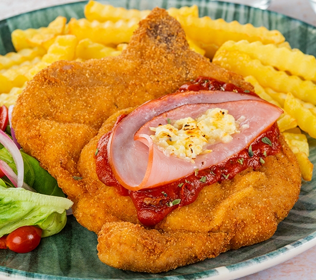 Milanesa de chuleta con hueso